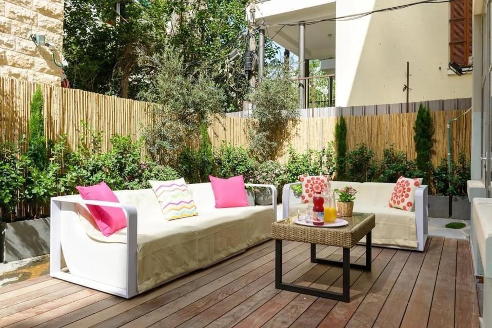 Ferienwohnung 4BR Beach area with Garden&Parknig Tel Aviv-Jaffa Exterior foto